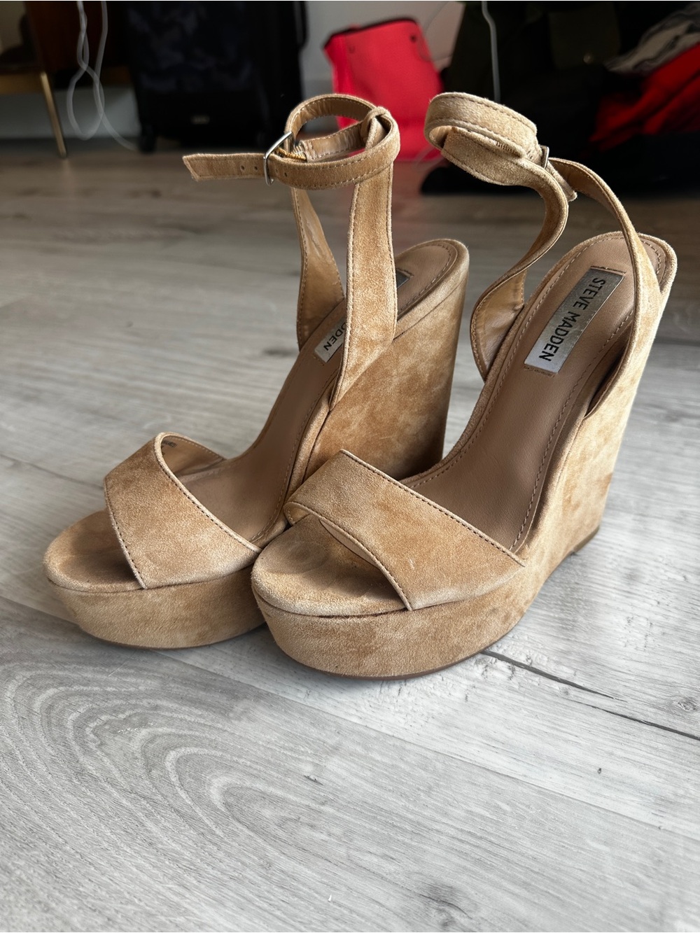 Steve Madden Tan Suede Platform Wedge Sandals with Ankle Strap Size 7